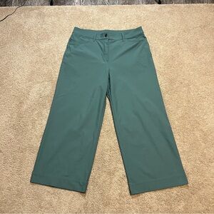 lululemon athletica Wide Leg Cropped Pants in Teal Green